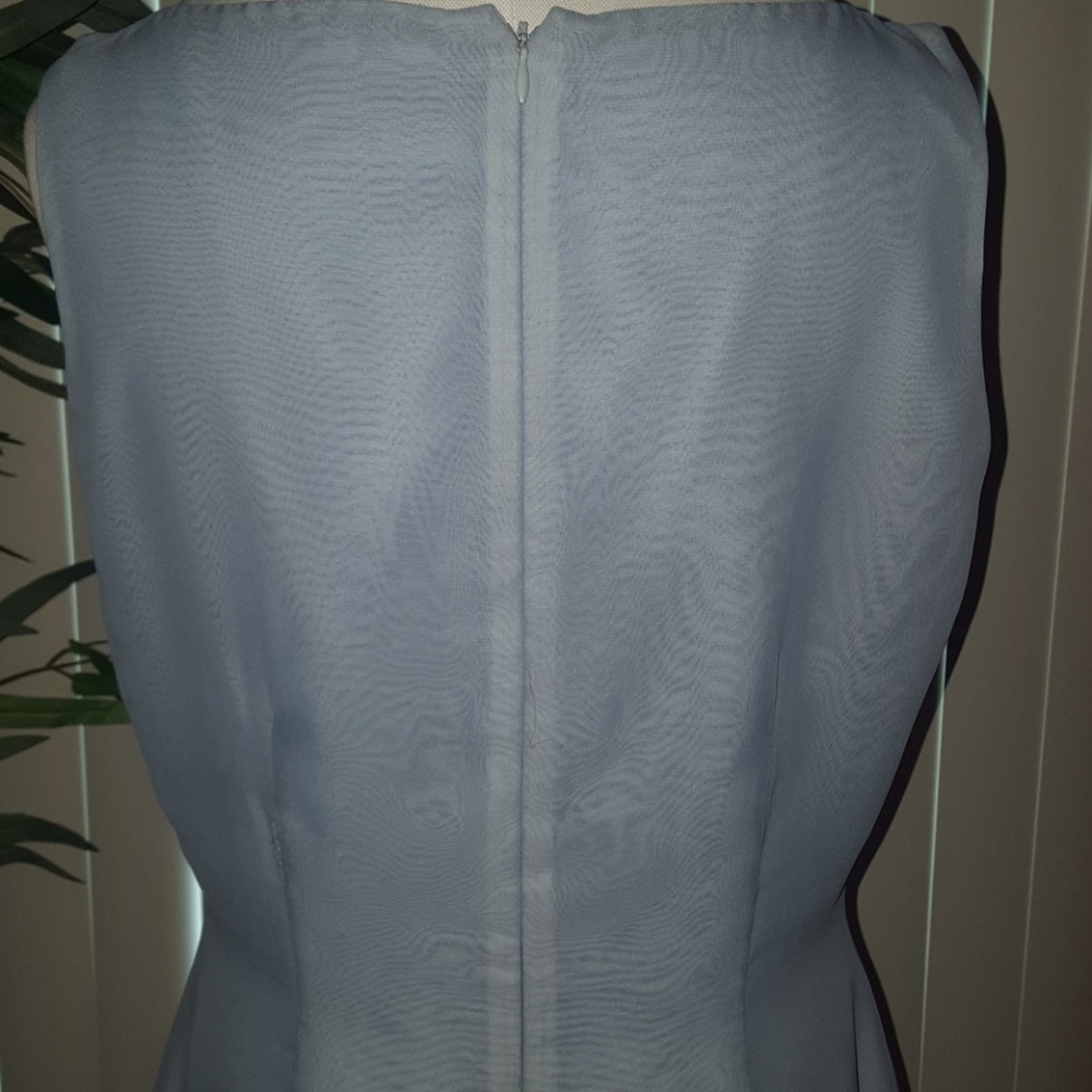 Dress - Picture 6 of 8